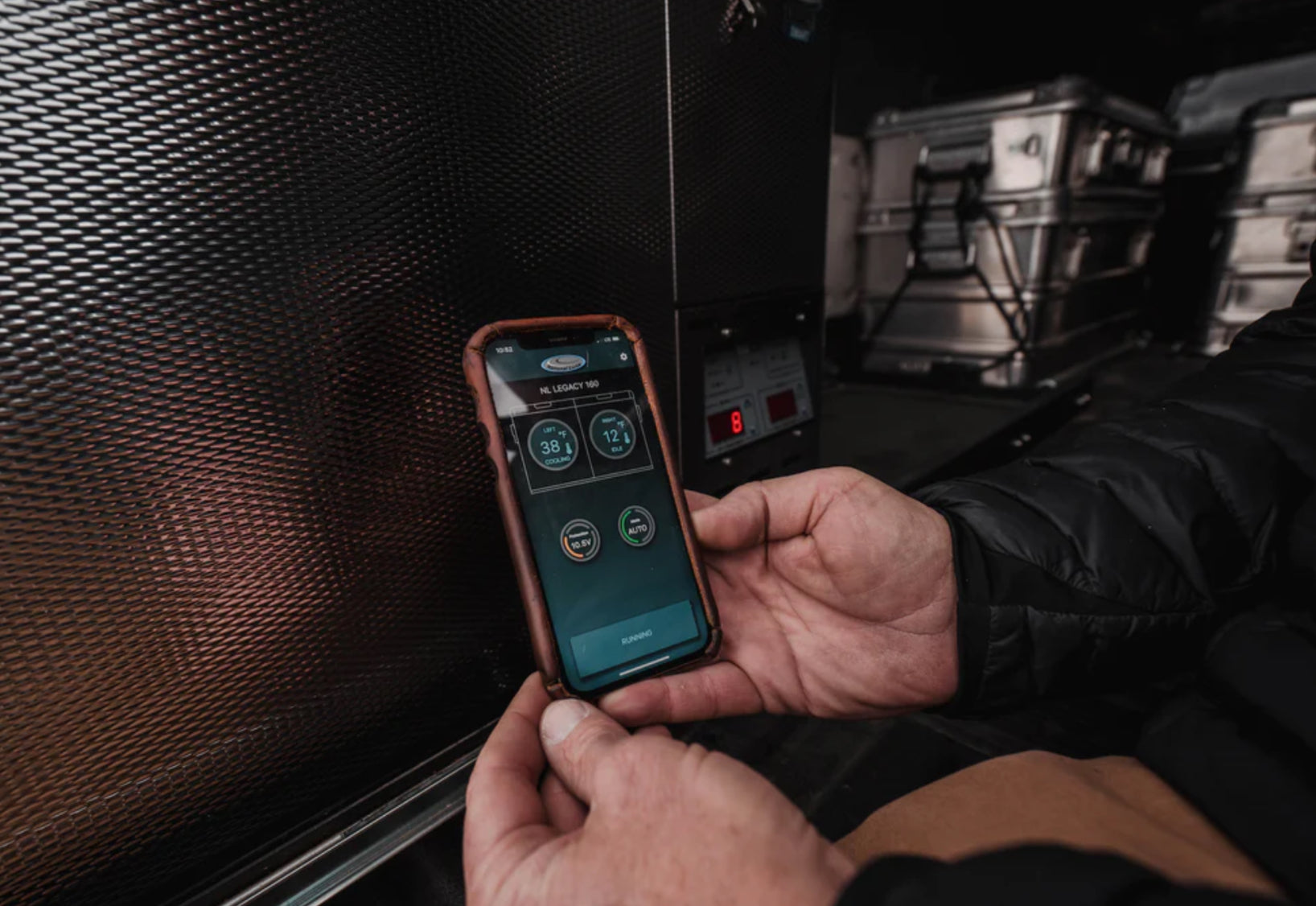 【LUNA】ポータブル冷蔵庫 プレゼントキャンペーン】新作ポータブル冷蔵庫 ICEBERG 29Lが当たる