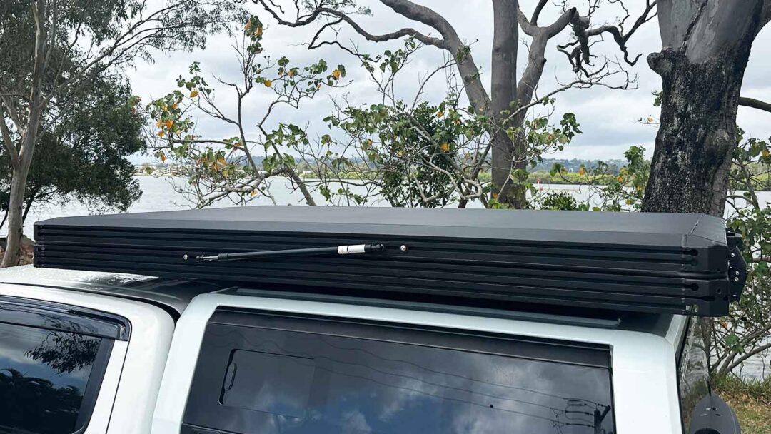 bush company alpha roof top tent THE BUSH COMPANY LX27 Clamshell Rooftop Tent