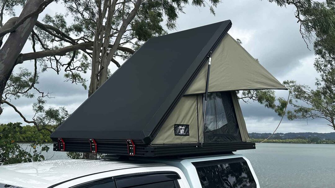 bush company roof top tent THE BUSH COMPANY LX27 Clamshell Rooftop Tent