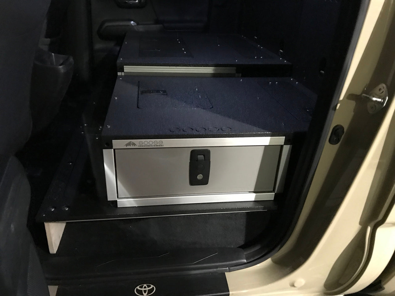 GOOSE GEAR Toyota Tacoma 2005-Present 2nd and 3rd Gen. Double Cab - Second Row Single Drawer Module - 40% Driver Side