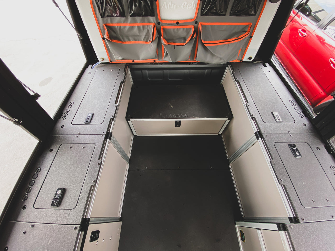 GOOSE GEAR Alu-Cab Alu-Cabin Toyota Tundra 2014-2021 2.5 Gen. - Front Utility Module