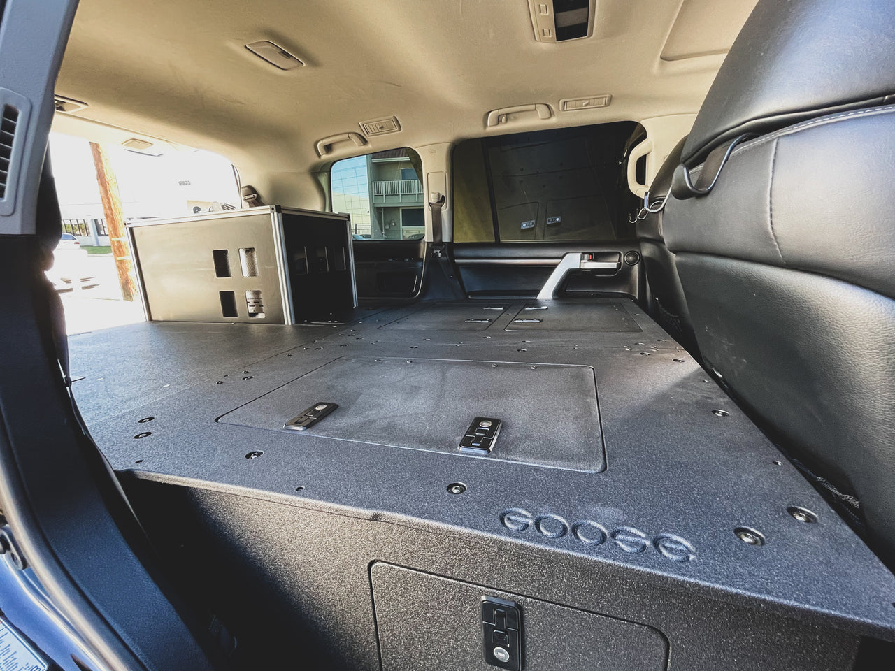 GOOSE GEAR Toyota Land Cruiser 2008-2021 200 Series - Second Row Seat Delete Plate System - Module Height Platform