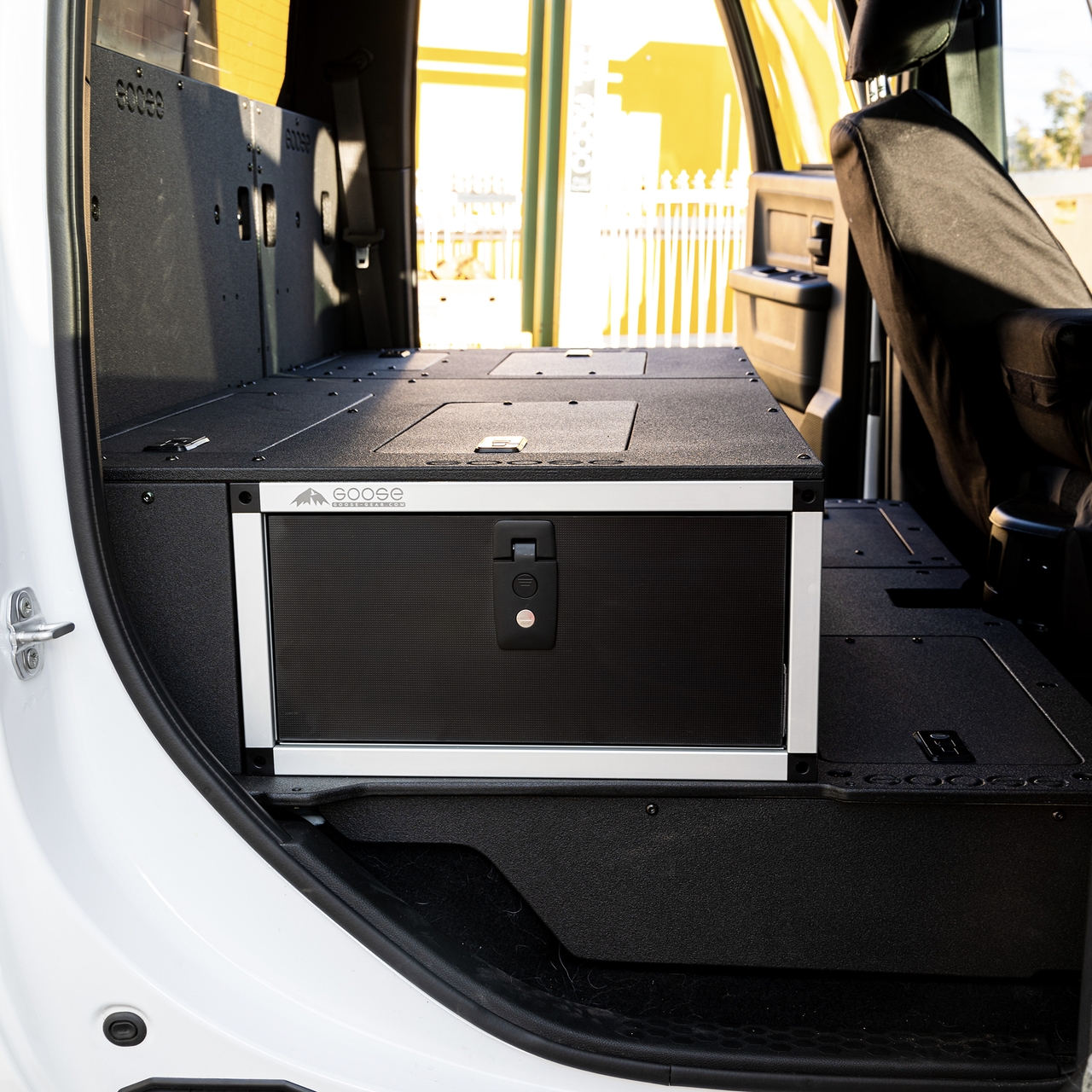 GOOSE GEAR Ram 2500/3500 2009-Present 4th and 5th Gen. Crew Cab - Second Row Single Drawer Module