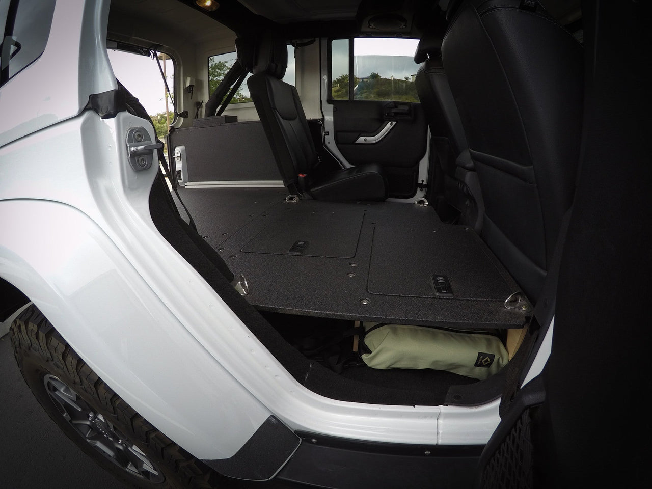 GOOSE GEAR Jeep Wrangler 2007-2018 JKU 4 Door - Second Row Seat Delete Plate System