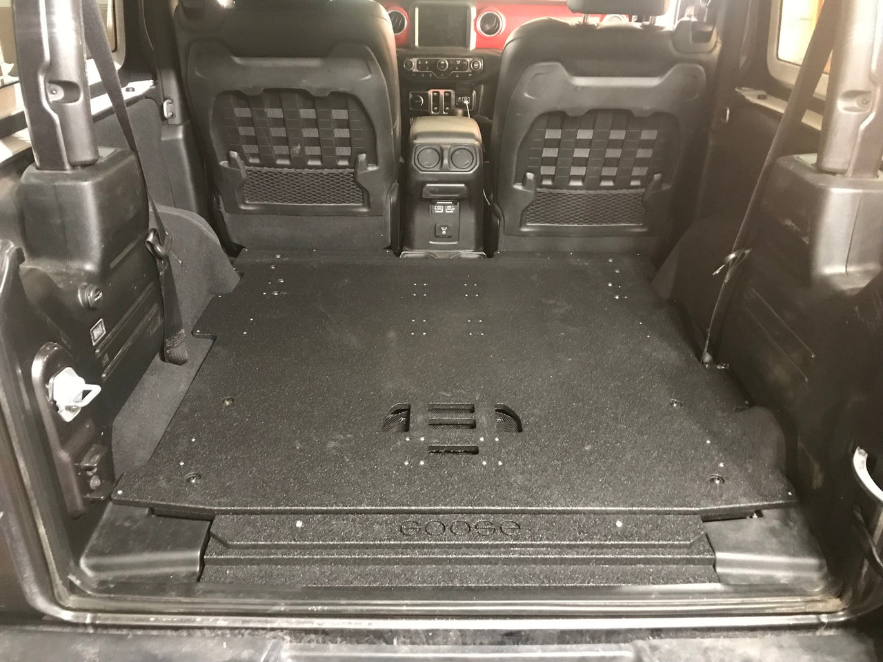 GOOSE GEAR Jeep Wrangler 2018-Present JL 2 Door - Rear Plate System