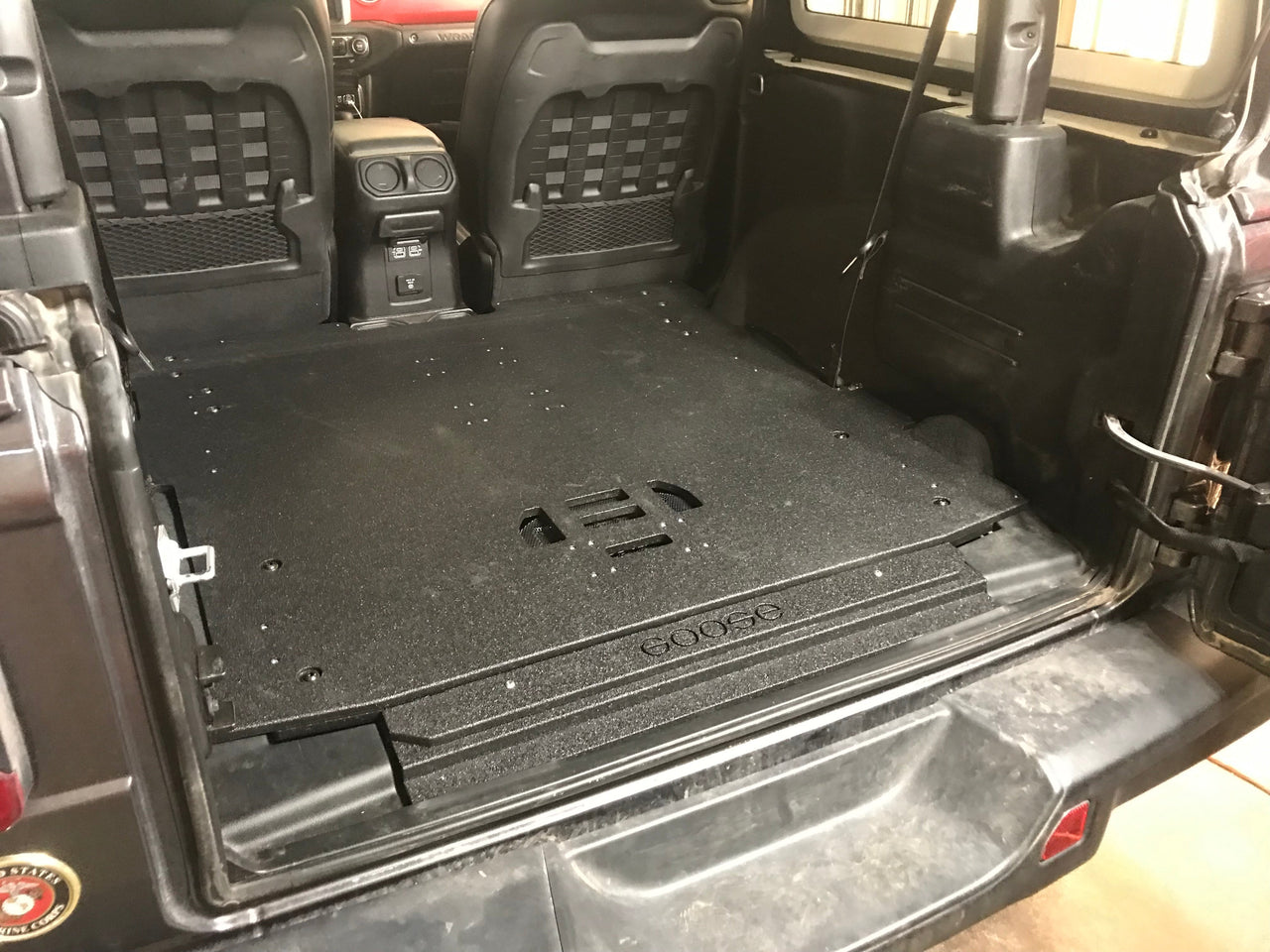 GOOSE GEAR Jeep Wrangler 2018-Present JL 2 Door - Rear Plate System