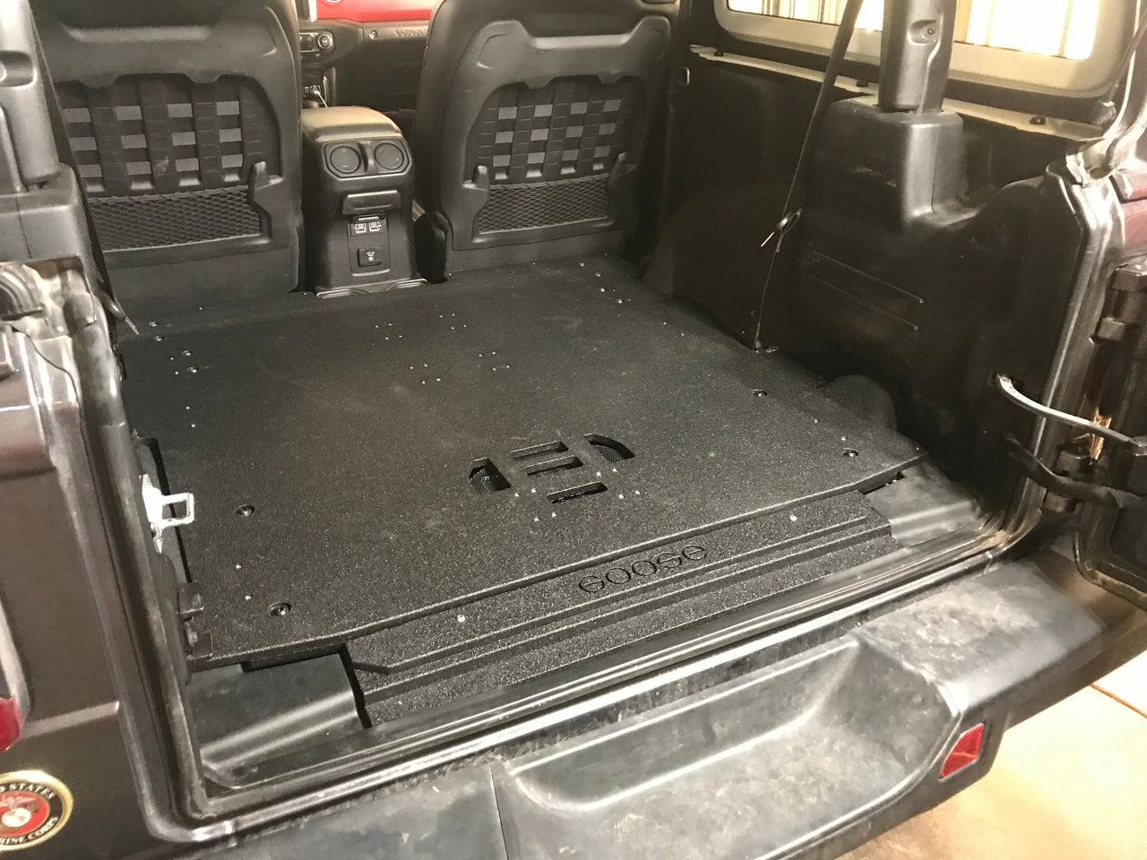 GOOSE GEAR Jeep Wrangler 2018-Present JL 2 Door - Rear Plate System