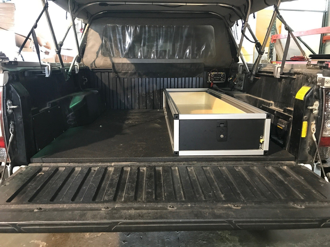 GOOSE GEAR Toyota Tacoma 2005-Present 2nd and 3rd Gen. - Truck Bed Single Drawer Module