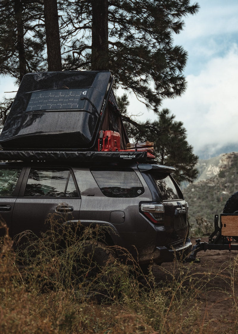 5th gen 4Runner with RTT and mini solar set up