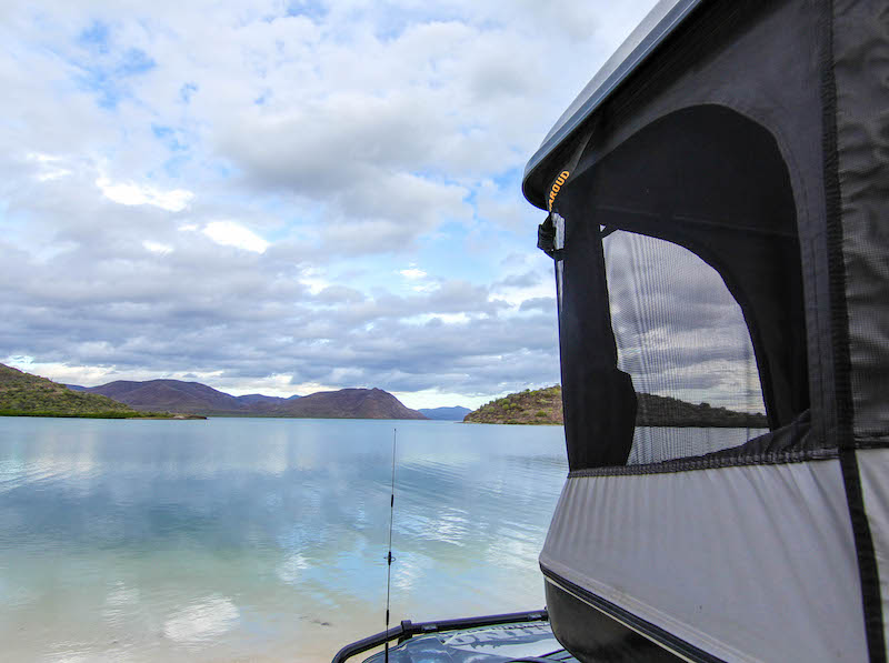 amakujira　　　　BlueSkyInn　パテントベスト James Baroud Evasion XXL Roof Top Tent | Rhino Adventure Gear