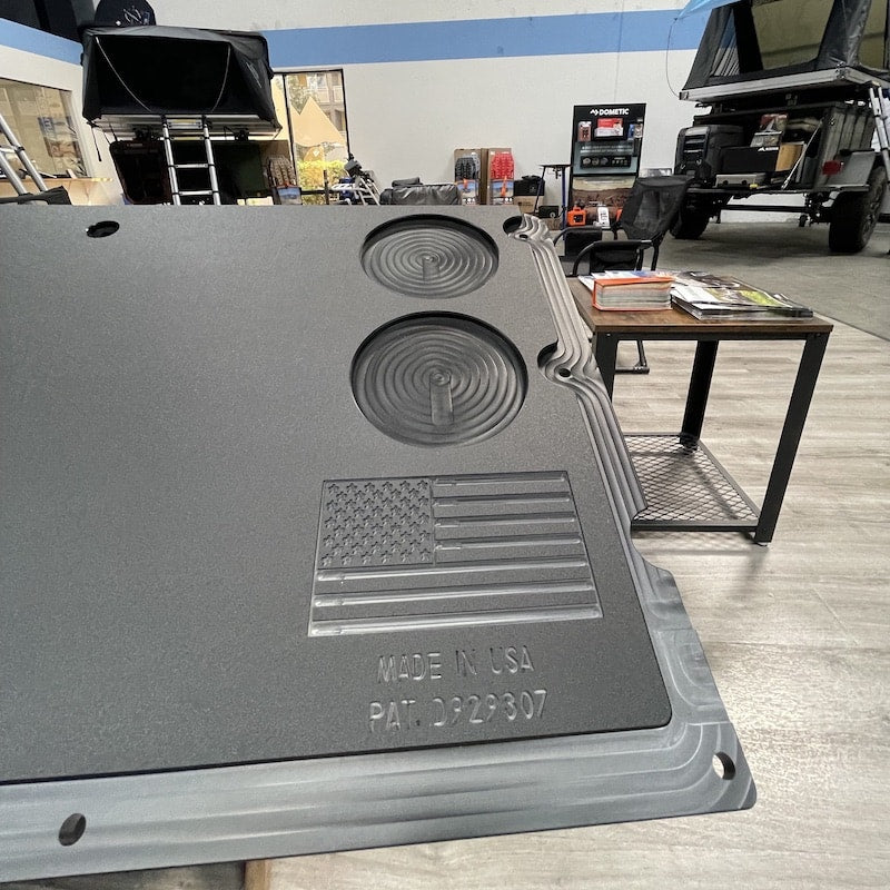 MOUNTAIN HATCH Tailgate table TOYOTA TUNDRA (2007-2021) Black