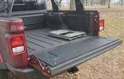 Mountain Hatch Tailgate table Jeep Gladiator (2019-2022)