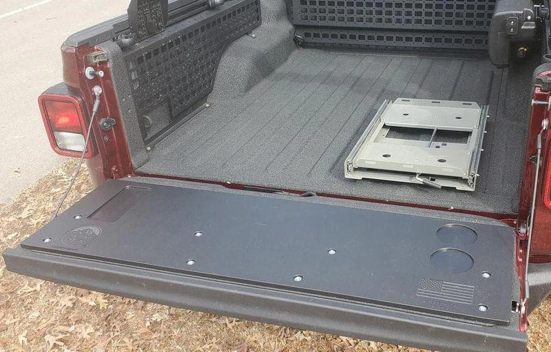 Mountain Hatch Tailgate Table Jeep Gladiator