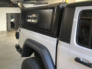 Fitment of Jeep Gladiator RLD truck cap