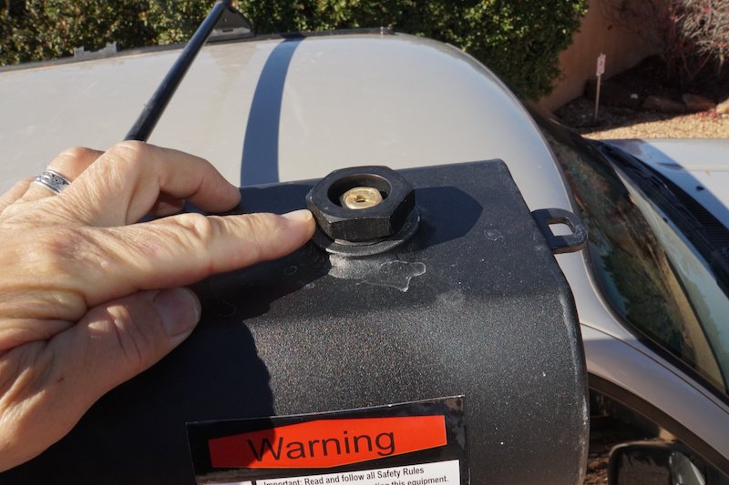 ROAD SHOWER Road Shower 4L (10 gallons)